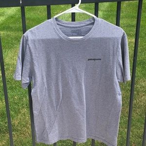 Patagonia Mens Small Grey short sleeve T-shirt